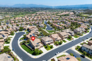 Aerial view of a Santa Clarita neighborhood showcasing homes, streets, and community layout for choosing the right area based on lifestyle