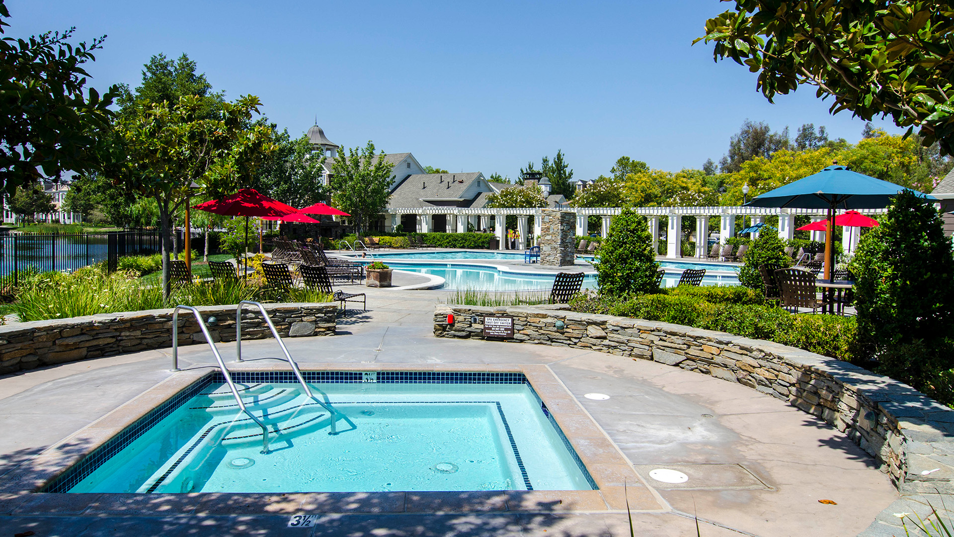 Community-Bridgeport-Spa