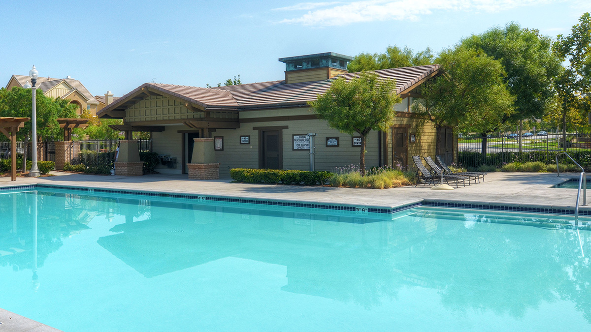 Creekside-Community Pool 3