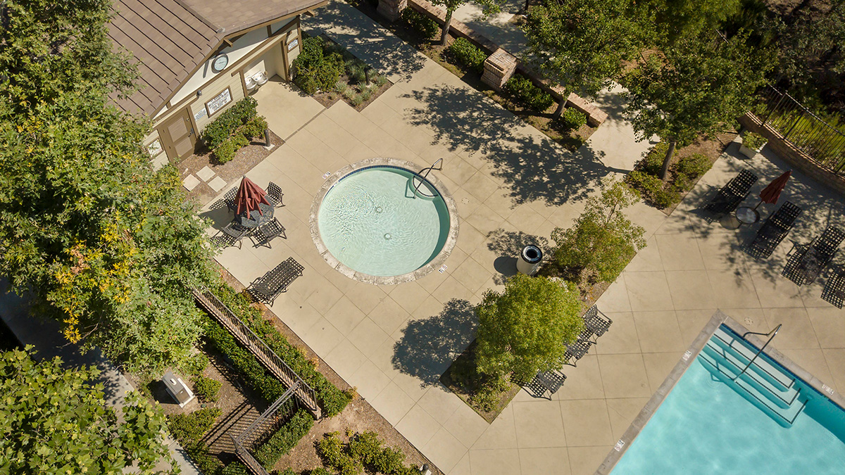 Creekside-Community Pool 5