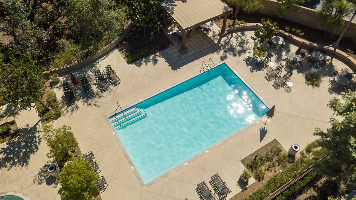 Creekside-Community Pool