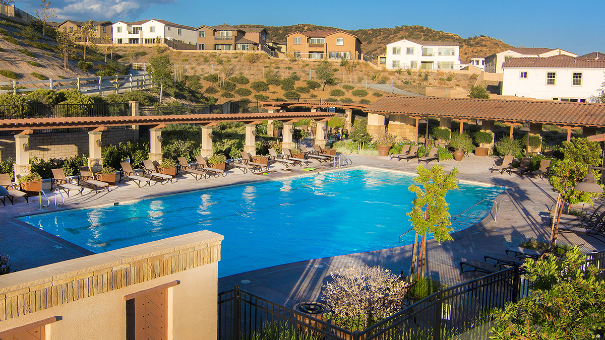 valencia-west-hills-Community Pool 4