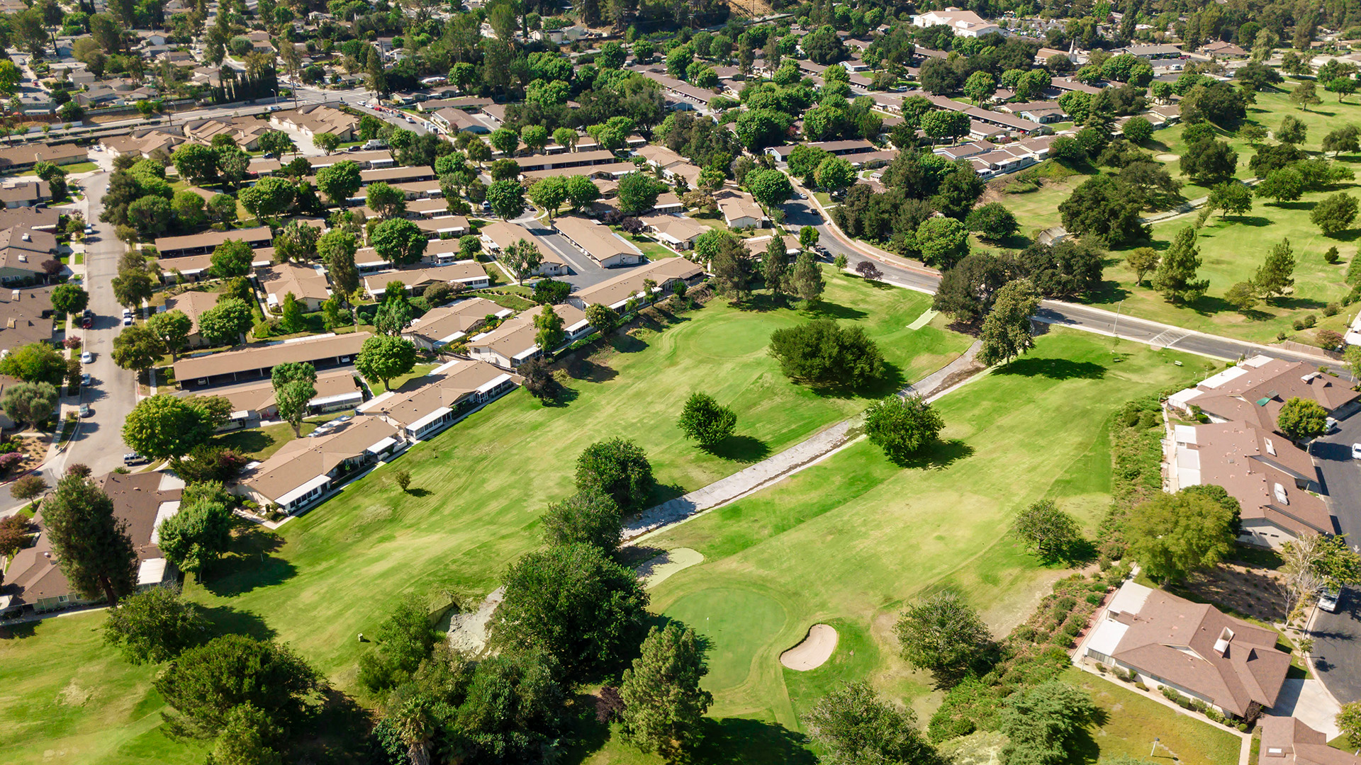 Community Golf 2-friendly-valley