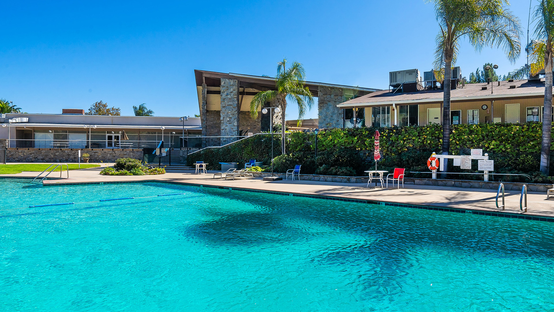 Community Pool-5-friendly-valley