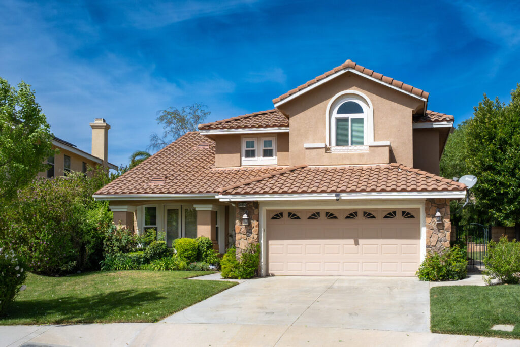 Exterior shot of 28855 Cedar Ridge Ct in Saugus